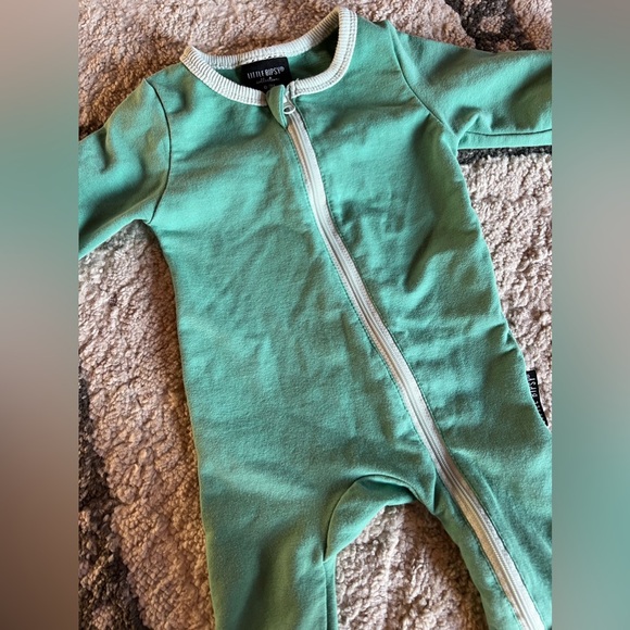 Little Bipsy, Green 2 Way Zipper Romper, 0-3 Months - Picture 2 of 8